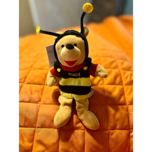 Disney Store Winnie the Pooh Bumble Bee Beanie Plush 8”
